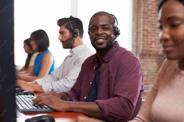 portrait-staff-busy-customer-service